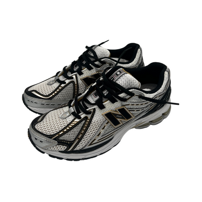 New balance 1906 Metallic Silver Metallic Gold.